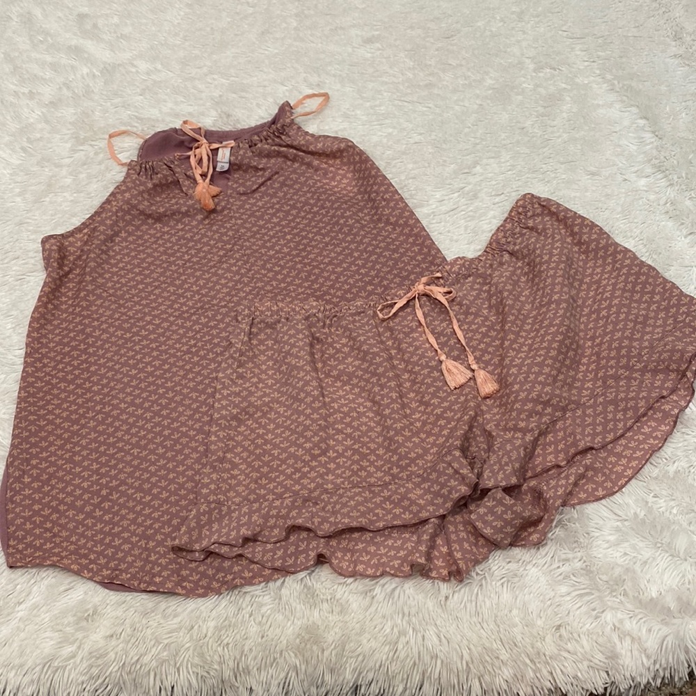 😊Gillian & O’Malley Pajama Set